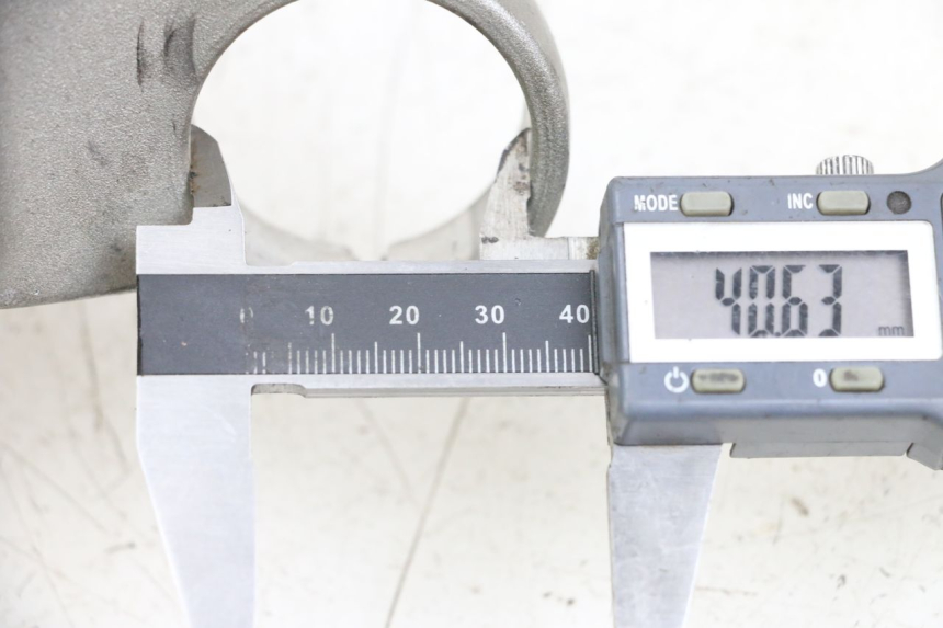 photo de HORQUILLA YAMAHA XJS DIVERSION 600 (1997 - 1999) - Detalle de la pieza