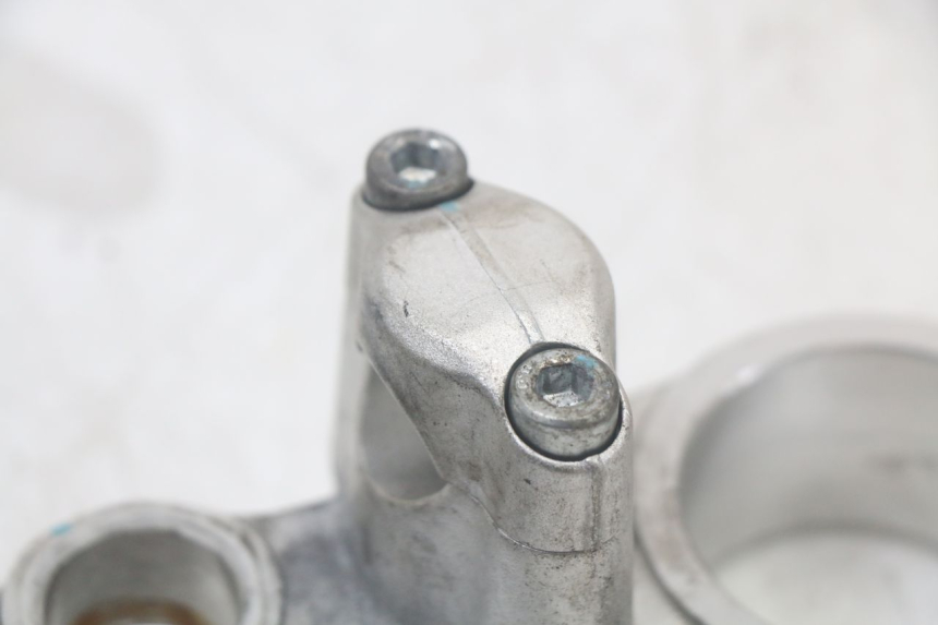 photo de T SUPERIOR DE LA HORQUILLA. FANTIC XM PERFORMANCE 2T 50 (2021 - 2022) - Detalles de los puntos de fijación