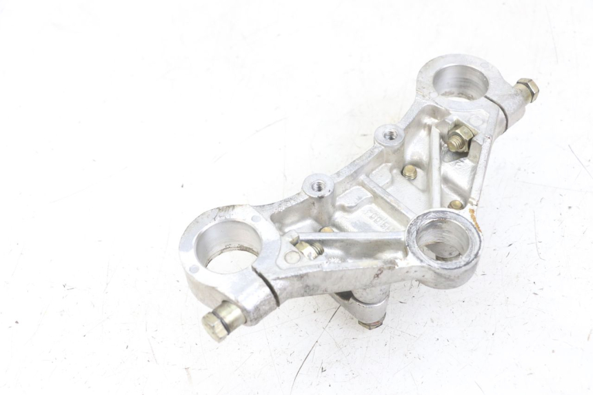 photo de T SUPERIOR DE LA HORQUILLA. PEUGEOT XP6 50 (1997 - 2003) - Primer plano técnico