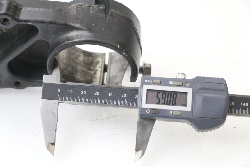 photo de HORQUILLA YAMAHA YZF YZ-F 450 (2018 - 2021) - Primer plano técnico