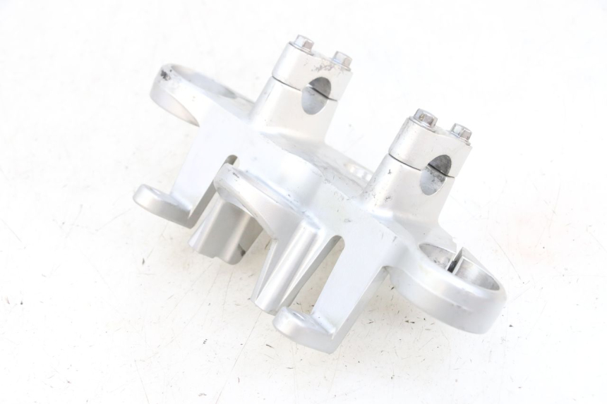 photo de HORQUILLA KAWASAKI ZR 7 750 (1999 - 2004) - Detalles de los puntos de fijación