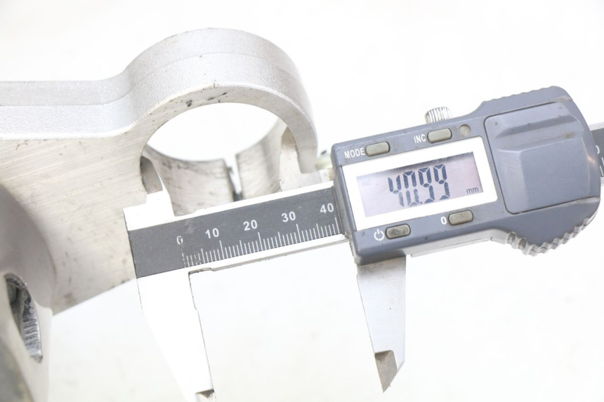 photo de HORQUILLA SUZUKI SV N 650 (1999 - 2002) - Detalle de la pieza