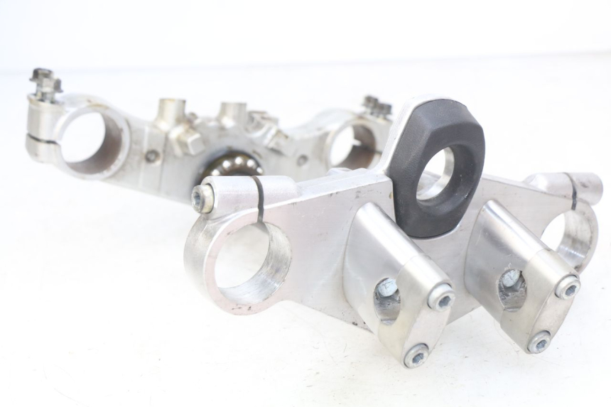 photo de HORQUILLA SUZUKI SV N 650 (1999 - 2002) - Detalles de los puntos de fijación