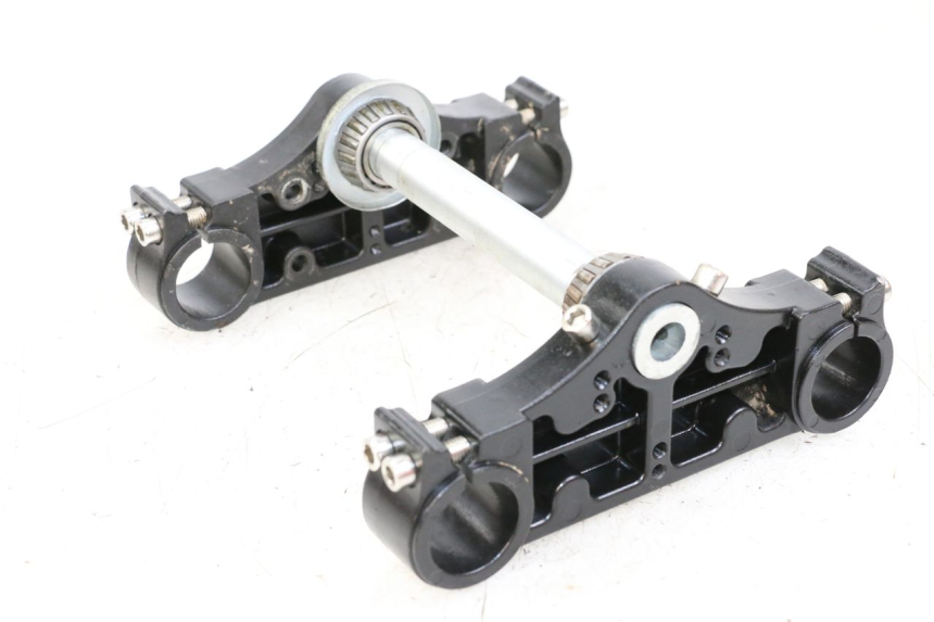 photo de HORQUILLA NITRO MOTORS THUNDER 125 - Detalles de los puntos de fijación