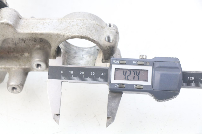 photo de HORQUILLA SUZUKI XF FREEWIND 650 (1997 - 2003) - Zoom estado de uso