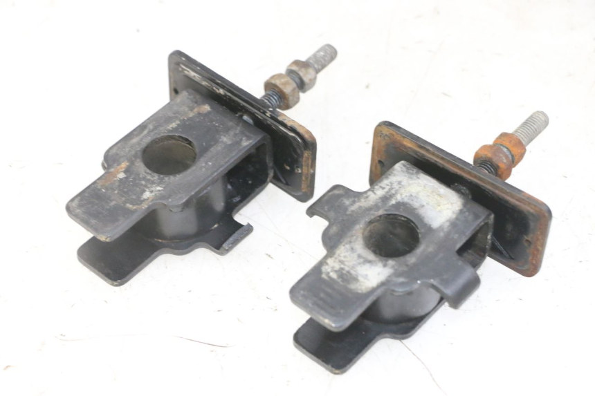 photo de TENSOR DE CADENA HONDA CBF 500 (2004 - 2007) - Otra perspectiva