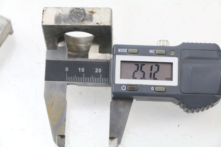 photo de TENSORES CADENA HONDA CR 125 (2000 - 2001) - Detalle de la pieza