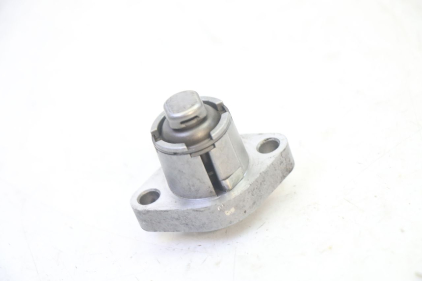 photo de TENSOR CADENA DISTRIBUCION HONDA FES S-WING SWING ABS 125 (2007 - 2015) - Primer plano técnico