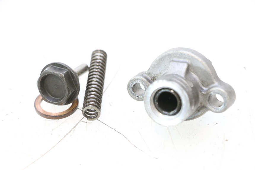 photo de TENSOR CADENA DISTRIBUCION SUZUKI GSF N BANDIT 1200 (2001 - 2005) - Detalles de los puntos de fijación