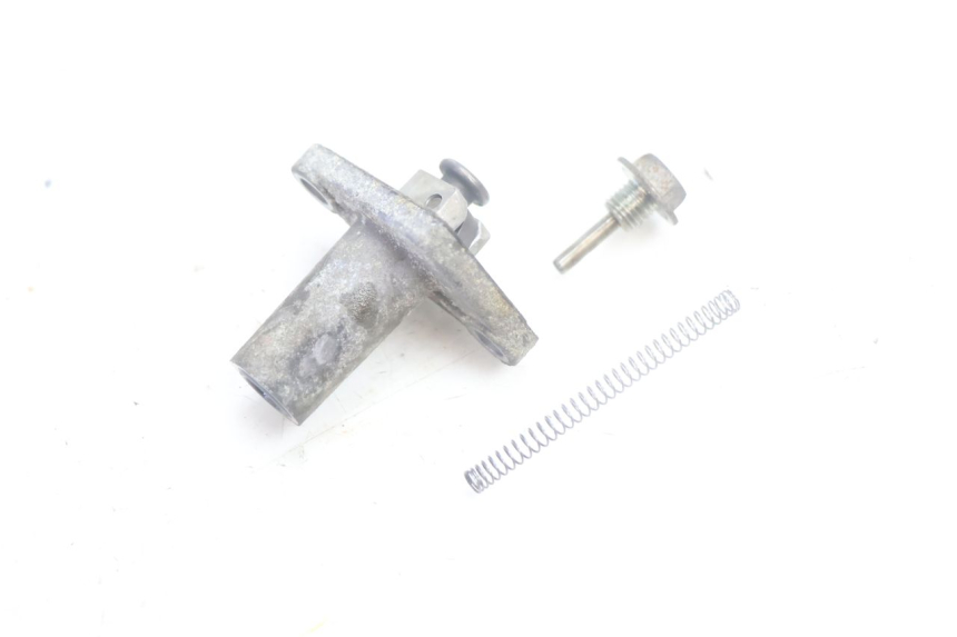 photo de TENSOR DE CADENA DE DISTRIBUCIÓN YAMAHA YP MAJESTY 125 (2002 - 2006) - Otra perspectiva