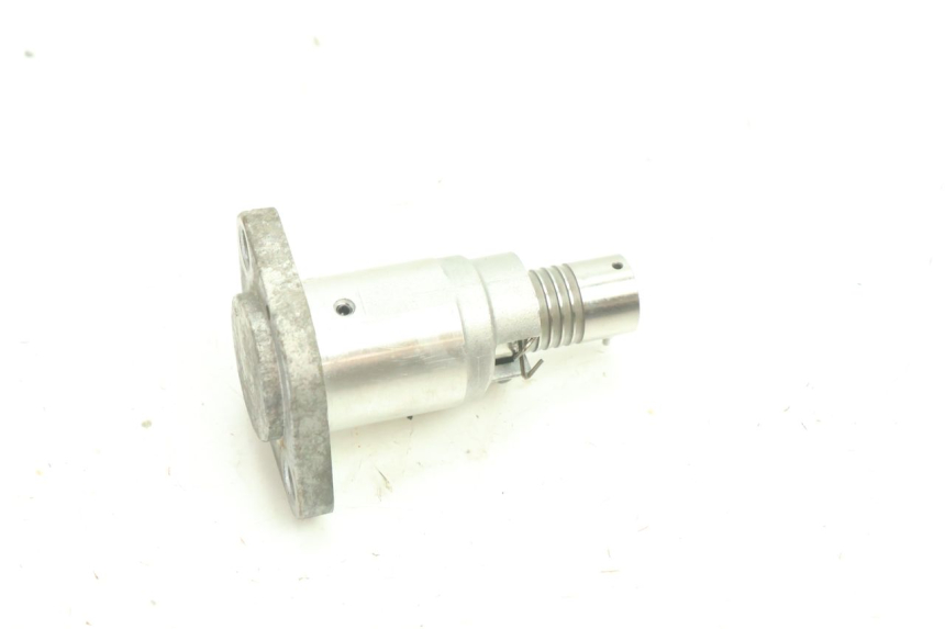 photo de TENSOR CADENA DISTRIBUCION YAMAHA YZF R6 600 (2008 - 2009) - Primer plano técnico