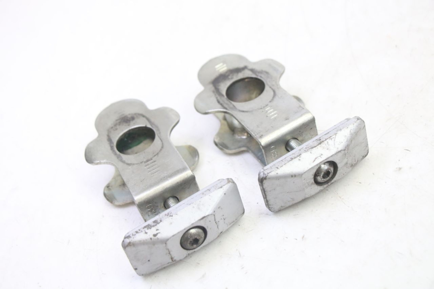 photo de TENSORES CADENA SUZUKI GSR 750 (2011 - 2017) - Otra perspectiva