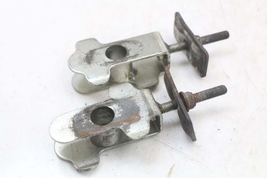 photo de TENSORES CADENA SUZUKI GS F 500 (2004 - 2007) - Otra perspectiva