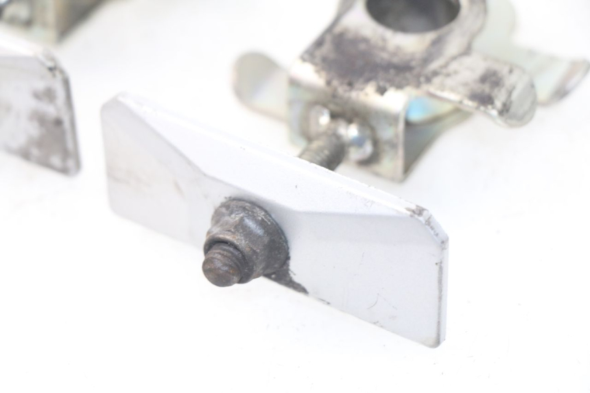 photo de TENSORES CADENA SUZUKI SV S ABS 650 (2003 - 2009) - Primer plano técnico