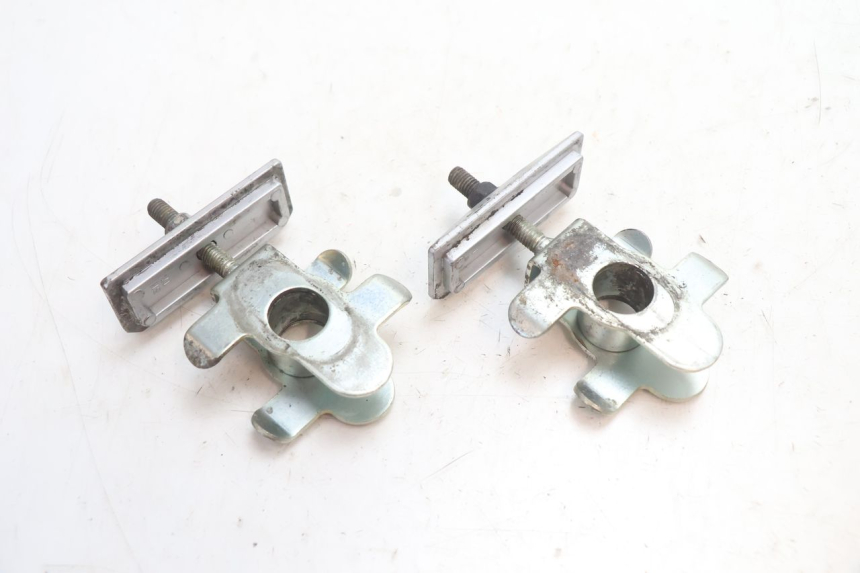photo de TENSORES CADENA SUZUKI SV S 650 (2003 - 2009) - Primer plano técnico