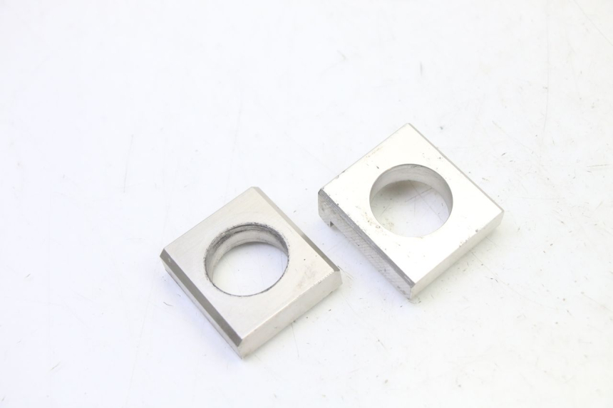 photo de TENSOR DE CADENA YAMAHA TDM ABS 900 (2002 - 2014) - Otra perspectiva