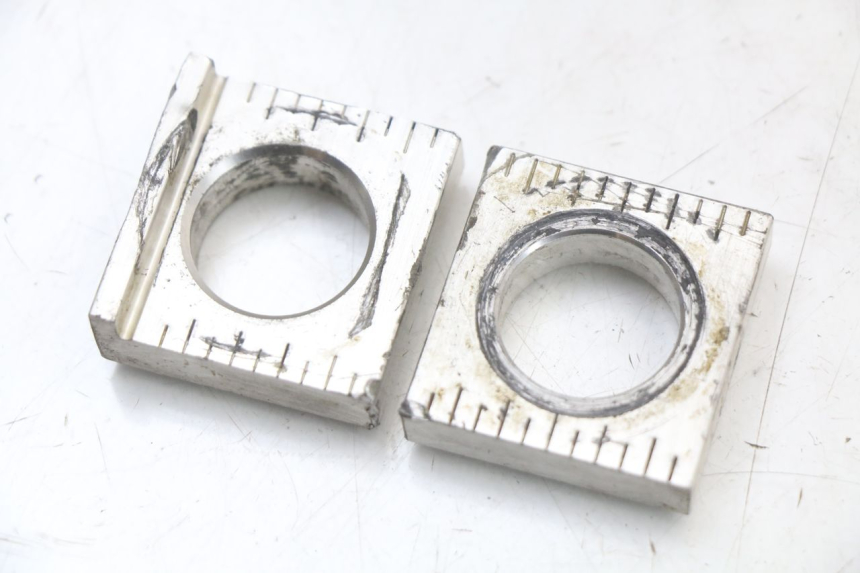 photo de TENSOR DE CADENA YAMAHA YZ 125 (2017 - 2021) - Detalle de la pieza