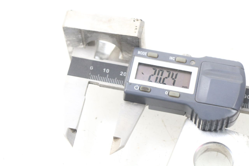 photo de TENSORES CADENA KAWASAKI Z Z900 900 (2017 - 2019) - Zoom estado de uso