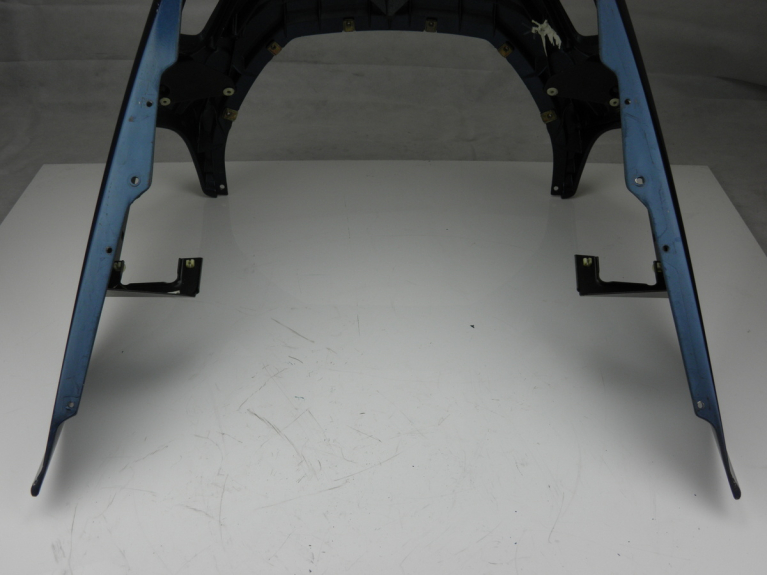 photo de CARENADO FRONTAL BMW K100 ABS 1000 (1989 - 1995) - Características distintivas