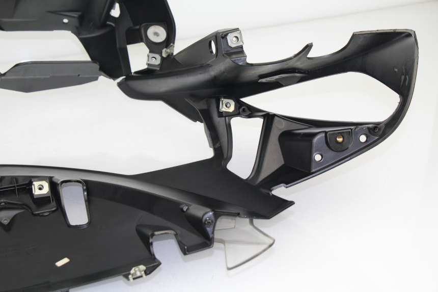 photo de CARENADO FRONTAL BMW R RT ABS 1200 (2010 - 2014) - Primer plano técnico