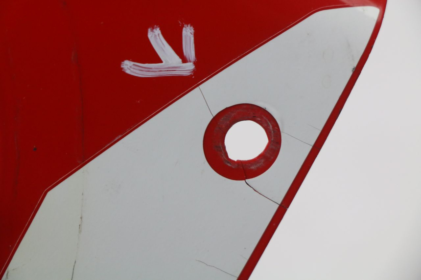 photo de CARENADO FRONTAL HONDA CBR 919 RR FIREBLADE 900 (1998 - 1999) - Detalles de los puntos de fijación