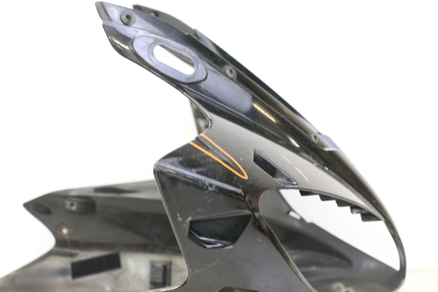 photo de CARENADO FRONTAL YAMAHA FZ6 FAZER S2 600 (2007 - 2011) - Detalles de los puntos de fijación