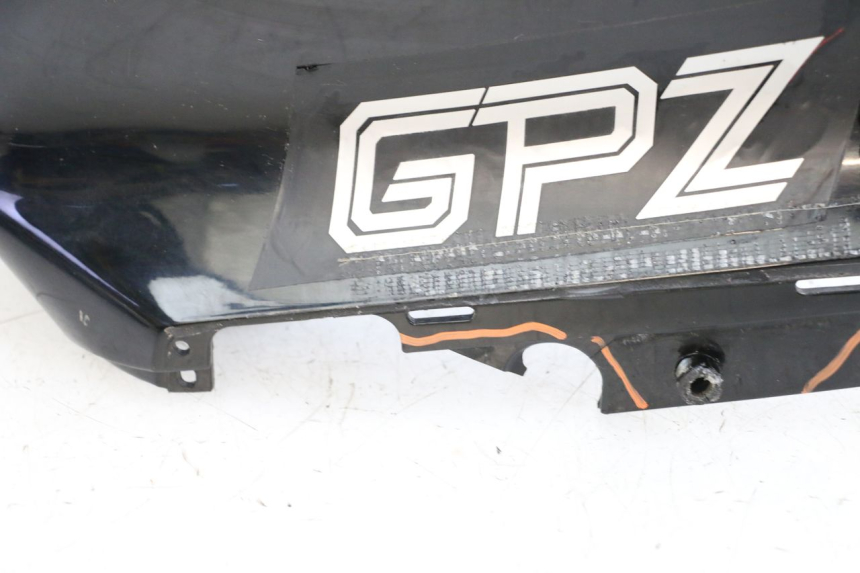 photo de CARENADO FRONTAL KAWASAKI GPZ RX 1000 (1986 - 1988) - Características distintivas