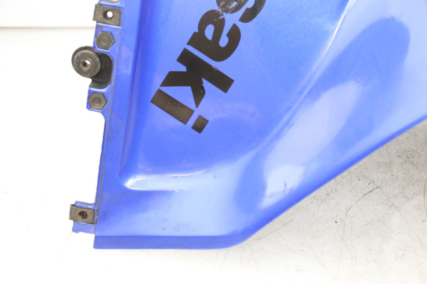 photo de CARENADO FRONTAL KAWASAKI GTR 1000 (1994 - 2004) - Primer plano de alta resolución