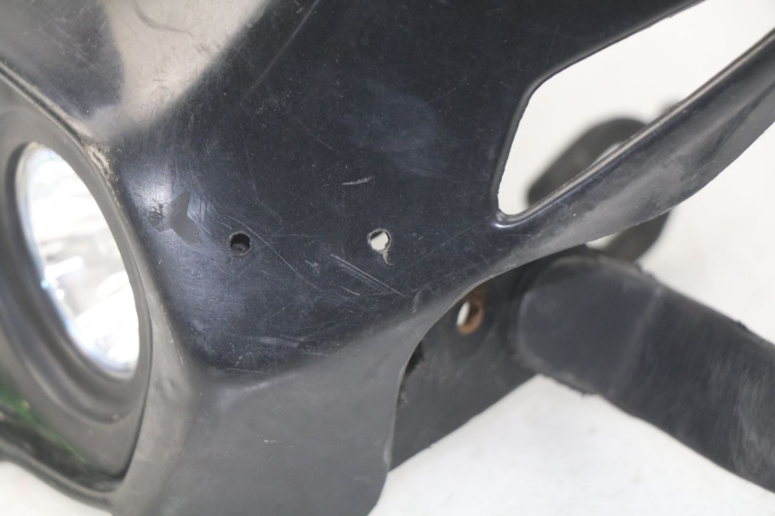 photo de CARENADO FRONTAL RIEJU RR 50 (1998 - 2007) - Detalles de los puntos de fijación