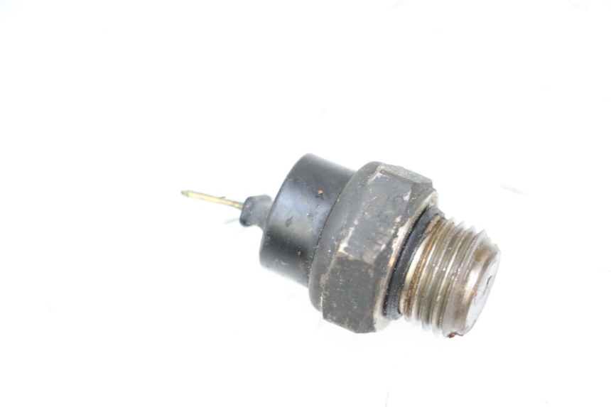 photo de TERMOSTATO HONDA CBR RR FIREBLADE 900 (1992 - 1994) - Zoom estado de uso