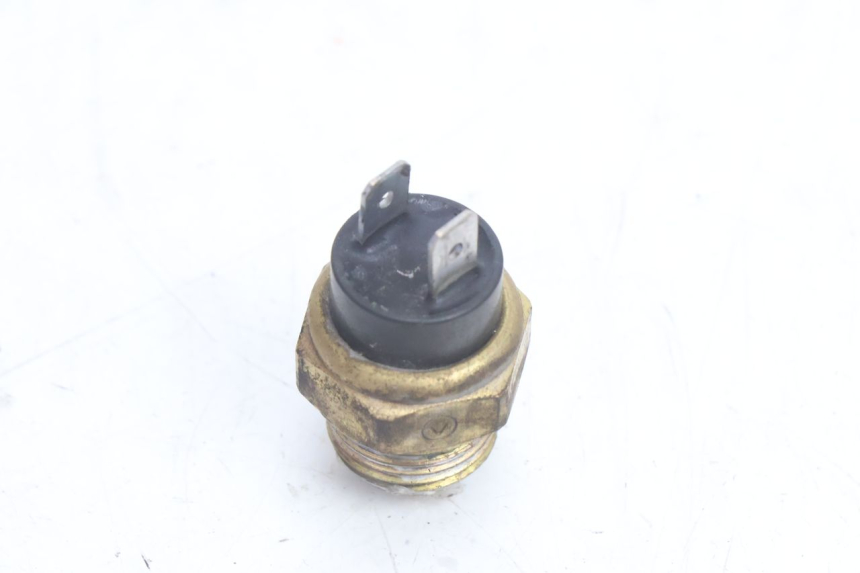 photo de TERMOSTATO PEUGEOT CITYSTAR 125 (2011 - 2017) - Primer plano técnico