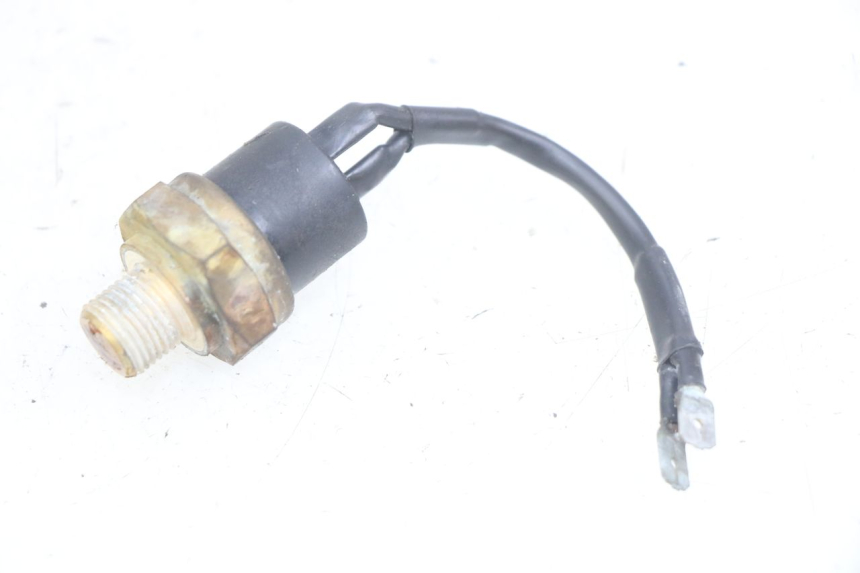 photo de THERMOCONTACT YAMAHA YP MAJESTY 125 (1998 - 2001) - Otra perspectiva