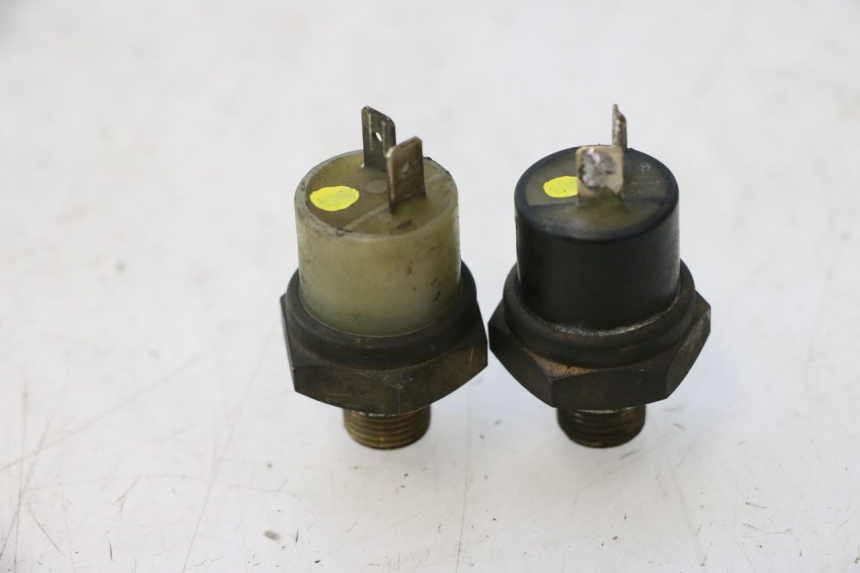 photo de THERMOCONTACT YAMAHA YP MAJESTY 125 (1998 - 2001) - Detalle de la pieza