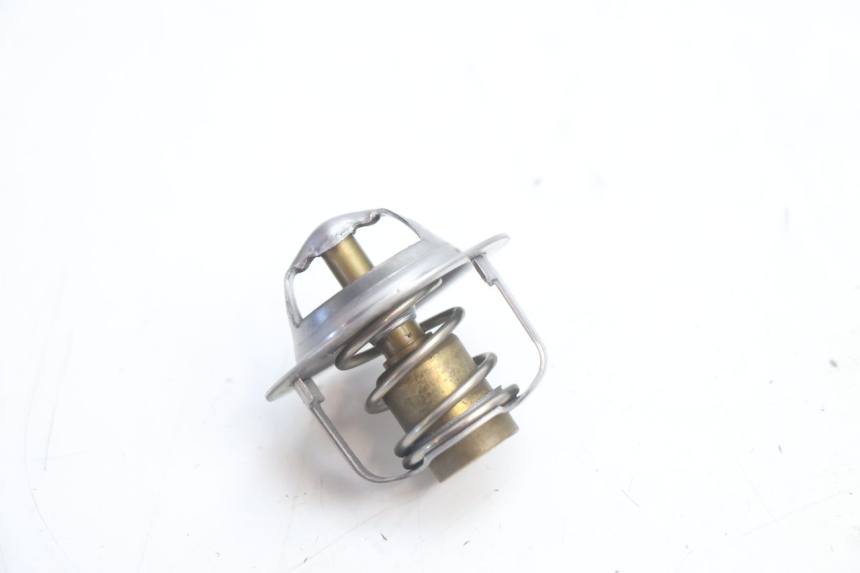 photo de TERMOSTATO  KAWASAKI ER-6 ER6 N 650 (2005 - 2009) - Primer plano técnico