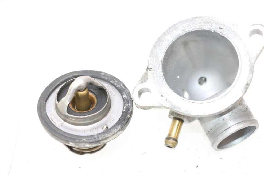 photo de TERMOSTATO  SUZUKI GSR 600 (2005 - 2012) - Zoom estado de uso