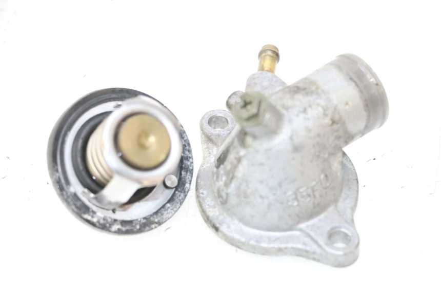 photo de TERMOSTATO  SUZUKI GSR 600 (2005 - 2012) - Primer plano técnico