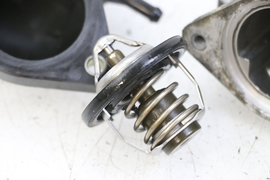 photo de TERMOSTATO  SUZUKI GSX F GSXF 650 (2007 - 2015) - Características distintivas