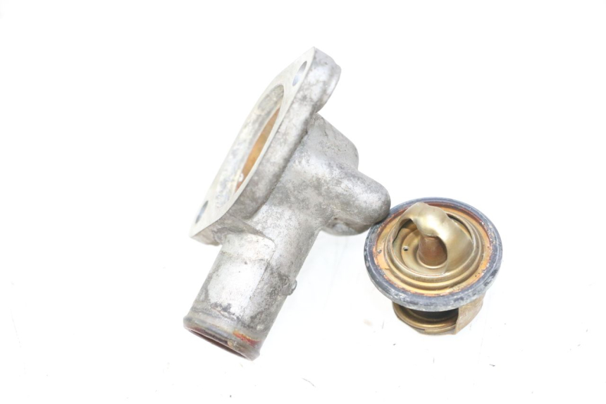 photo de TERMOSTATO  YAMAHA XMAX X-MAX 125 (2006 - 2009) - Primer plano técnico