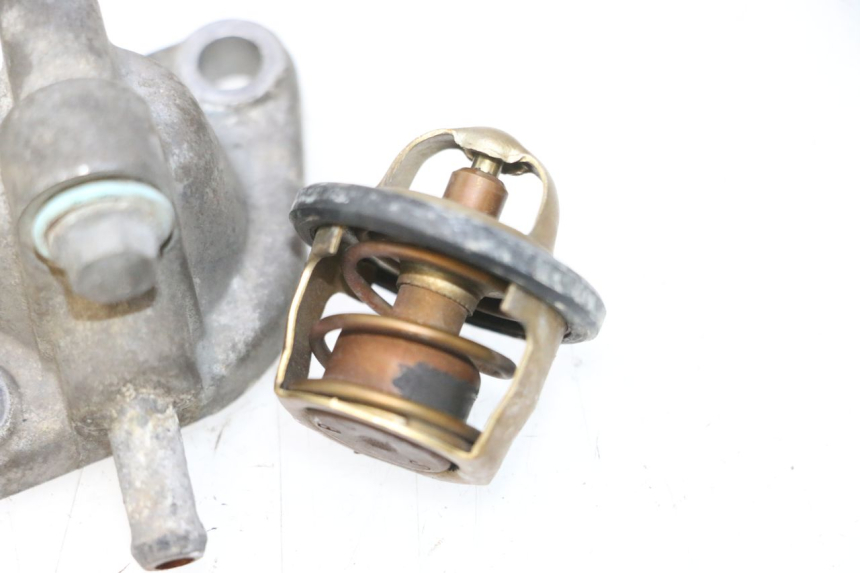 photo de TERMOSTATO  YAMAHA XMAX X-MAX 125 (2006 - 2009) - Detalles de los puntos de fijación