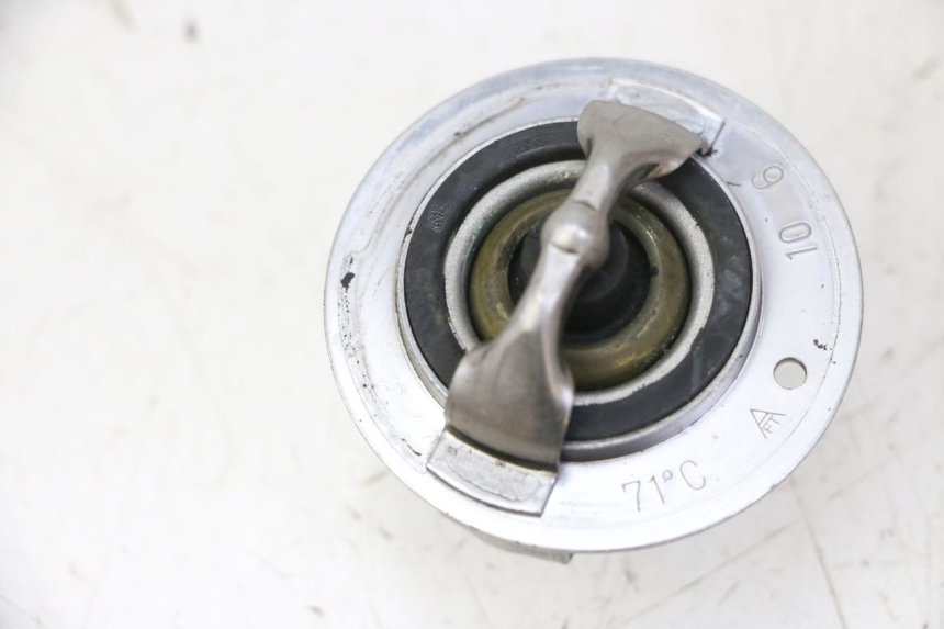 photo de TERMOSTATO  YAMAHA XJ6 600 (2008 - 2016) - Detalle de la pieza