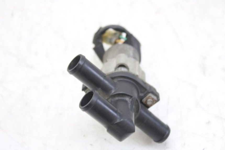 photo de TERMOSTATO YAMAHA YZF R1 1000 (2007 - 2008) - Estado de la superficie y material