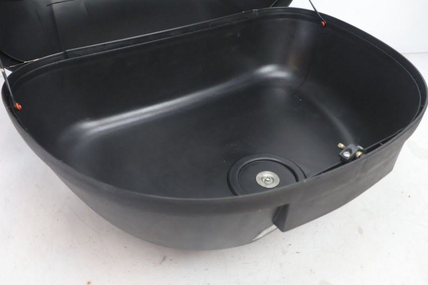 photo de MALETA KYMCO AGILITY 4T 50 (2005 - 2018) - Detalles de los puntos de fijación