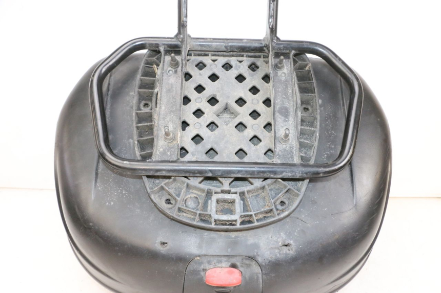 photo de MALETA PEUGEOT KISBEE 4T 50 (2010 - 2017) - Zoom estado de uso