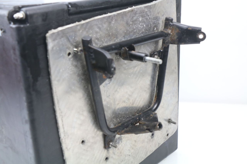 photo de MALETA PIAGGIO LIBERTY 4T 50 (2009 - 2015) - Detalle de la pieza