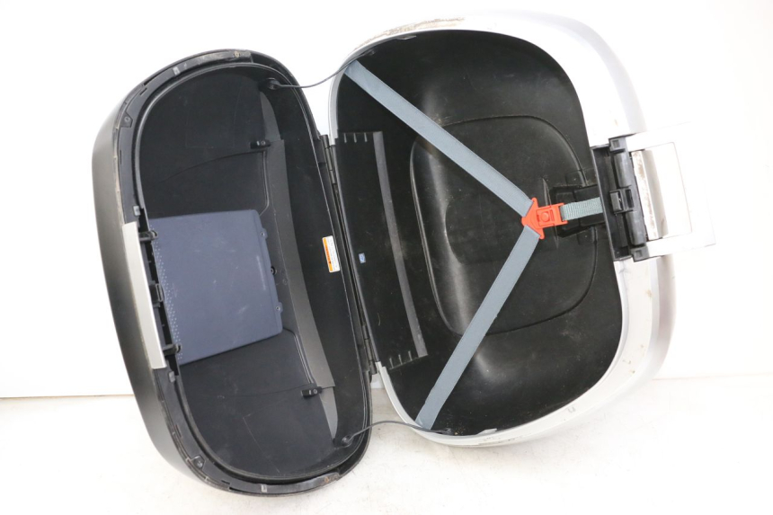 photo de MALETA PIAGGIO MP3 HPE 350 (2018 - 2020) - Detalles de los puntos de fijación