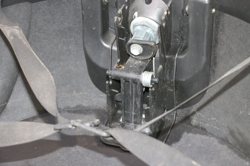 photo de MALETA PIAGGIO MP3 LT 400 (2007 - 2012) - Zoom sobre los componentes