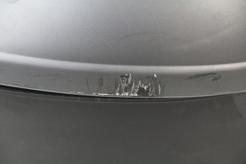 photo de MALETA PIAGGIO MP3 500 (2011 - 2015) - Estado de la superficie y material