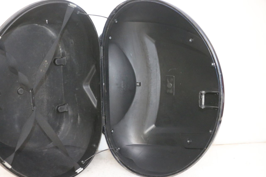 photo de MALETA PIAGGIO MP3 RL 250 (2006 - 2010) - Primer plano de alta resolución