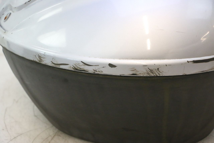 photo de MALETA PIAGGIO MP3 125 (2006 - 2014) - Primer plano técnico