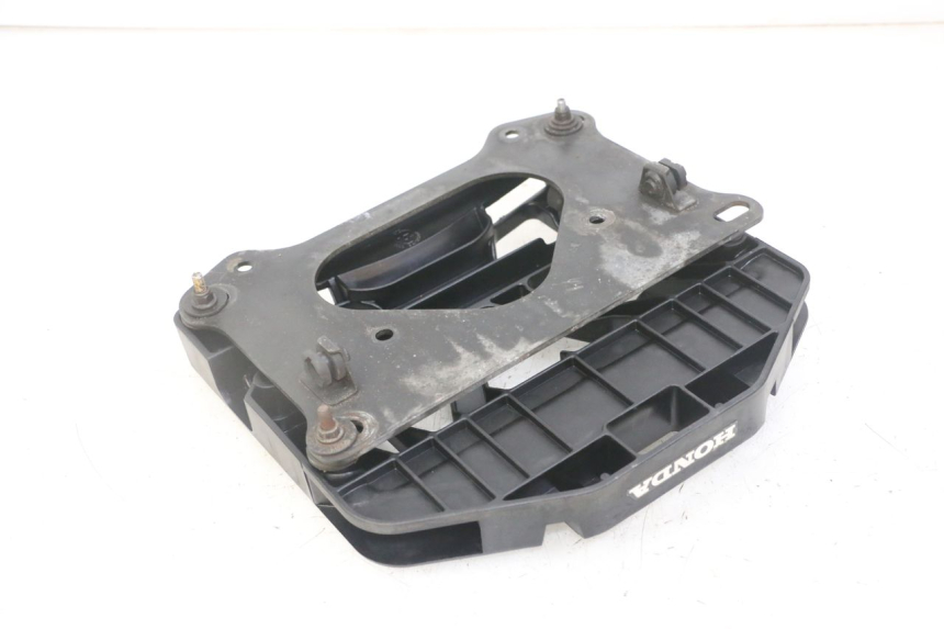 photo de MALETA HONDA NTV DEAUVILLE ABS 700 (2007 - 2016) - Otra perspectiva